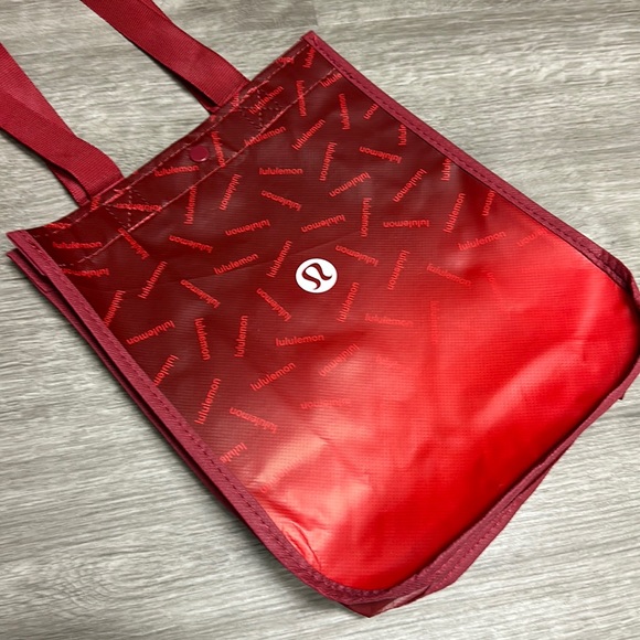 🍋 LULULEMON EVERYWHERE BELT BAG GREY SAGE FACTORY SEALED & BONUS TOTE BAG - Picture 6 of 6